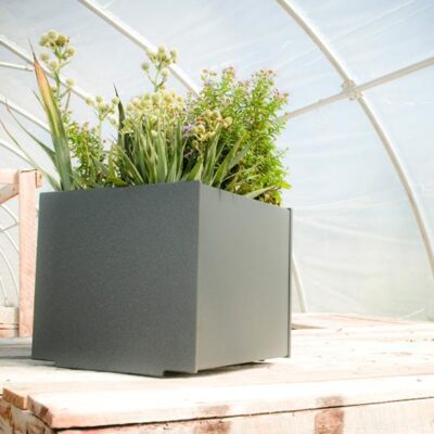 SQUARE 22 GALLON OUTDOOR PLANTER