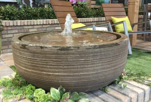 Modern Fountain - Outdoor Girona