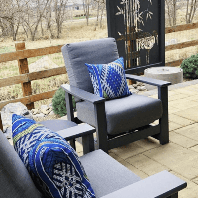 LEEWARD COLLECTION HIDDEN MOTION ARM CHAIR