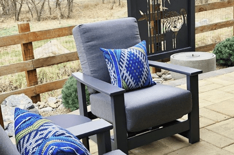 LEEWARD COLLECTION HIDDEN MOTION ARM CHAIR