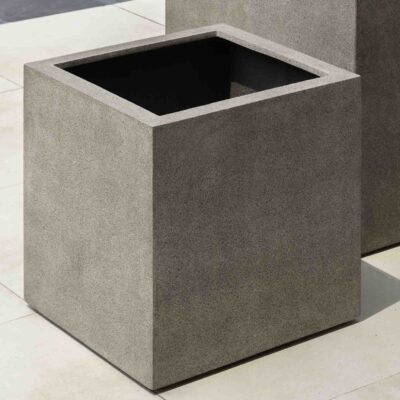 FARNLEY PLANTERS