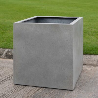 FARNLEY PLANTERS