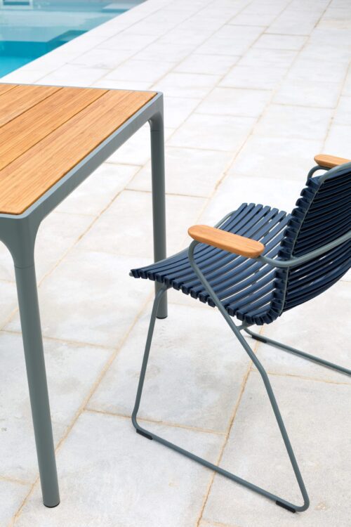 black outdoor chairs